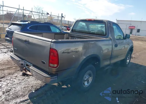 2001 Ford F-150 Xl/Xlt z USA, uszkodzony, nr VIN 2FTZF18221CA12369